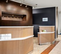 Courtyard by Marriott Evansville East Lobby
