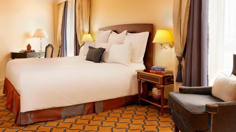 <b>Renaissance Paris La Defense Hotel Suite</b>. Images powered by <a href="https://www.leonardoworldwide.com/" title="Leonardo Worldwide" target="_blank">Leonardo</a>.