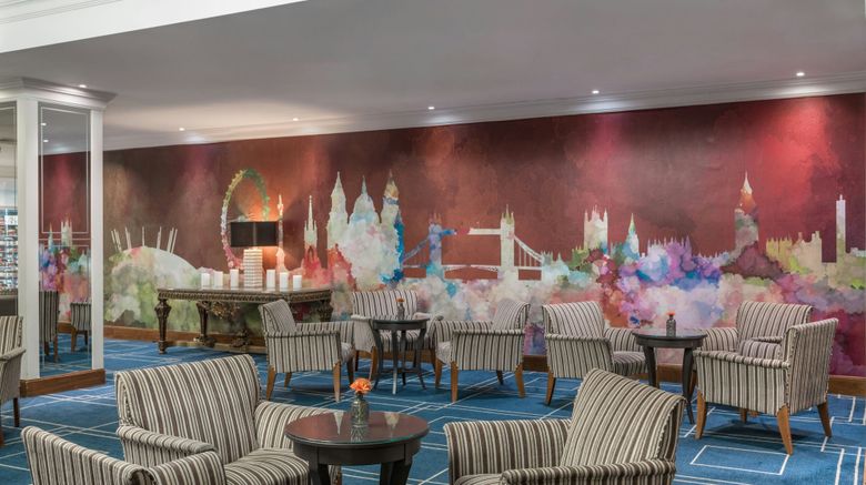 <b>Renaissance London Heathrow Hotel Lobby</b>. Images powered by <a href="https://www.leonardoworldwide.com/" title="Leonardo Worldwide" target="_blank">Leonardo</a>.