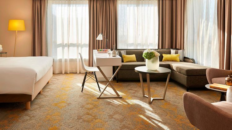Renaissance Paris La Defense Hotel Suite