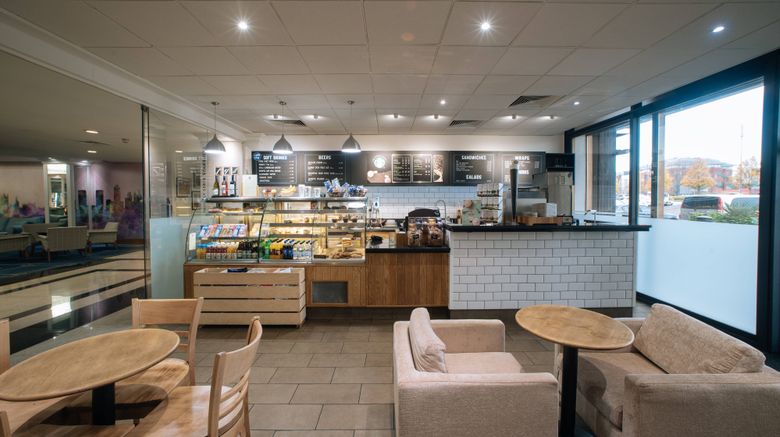 <b>Renaissance London Heathrow Hotel Restaurant</b>. Images powered by <a href="https://www.leonardoworldwide.com/" title="Leonardo Worldwide" target="_blank">Leonardo</a>.