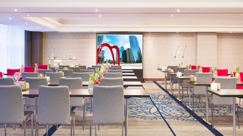 <b>Renaissance Paris La Defense Hotel Meeting</b>. Images powered by <a href="https://www.leonardoworldwide.com/" title="Leonardo Worldwide" target="_blank">Leonardo</a>.