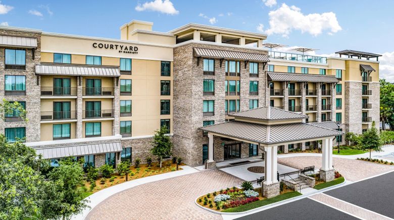 <b>Courtyard by Marriott Hilton Head Island Exterior</b>. Images powered by <a href="https://www.leonardoworldwide.com/" title="Leonardo Worldwide" target="_blank">Leonardo</a>.