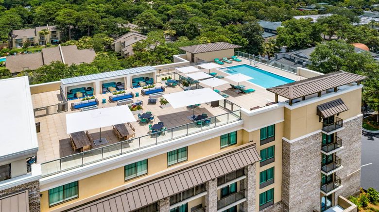 <b>Courtyard by Marriott Hilton Head Island Exterior</b>. Images powered by <a href="https://www.leonardoworldwide.com/" title="Leonardo Worldwide" target="_blank">Leonardo</a>.