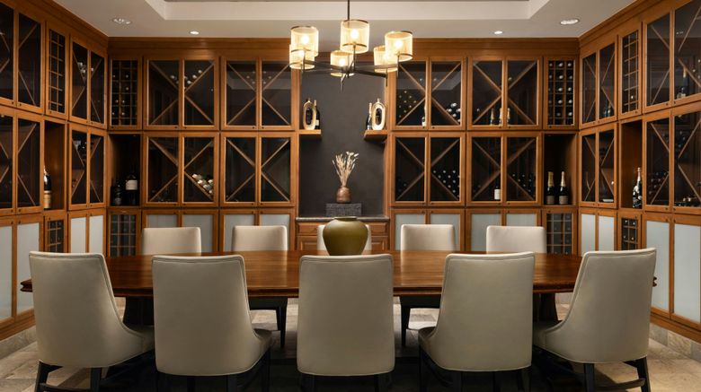<b>Renaissance Boulder Flatiron Hotel Restaurant</b>. Images powered by <a href="https://www.leonardoworldwide.com/" title="Leonardo Worldwide" target="_blank">Leonardo</a>.