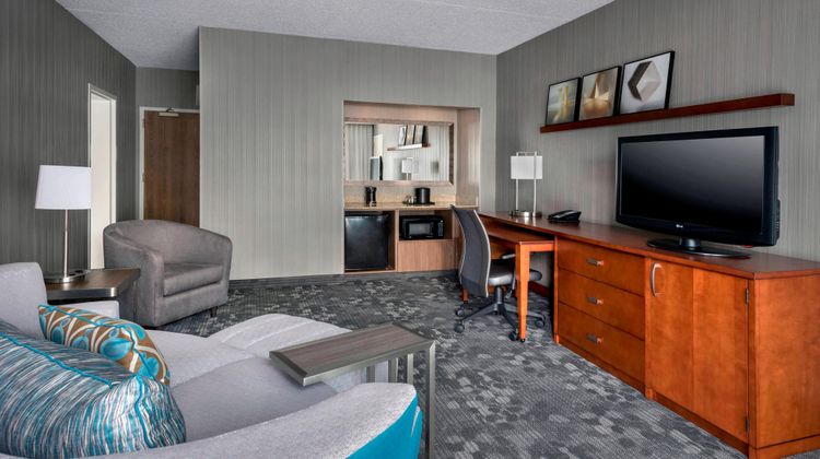 Courtyard Newark Liberty International A Room