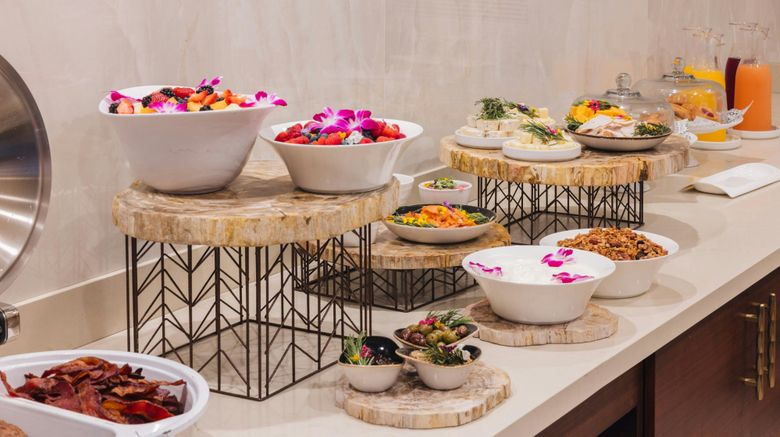 <b>JW Marriott Anaheim Resort Restaurant</b>. Images powered by <a href="https://www.leonardoworldwide.com/" title="Leonardo Worldwide" target="_blank">Leonardo</a>.