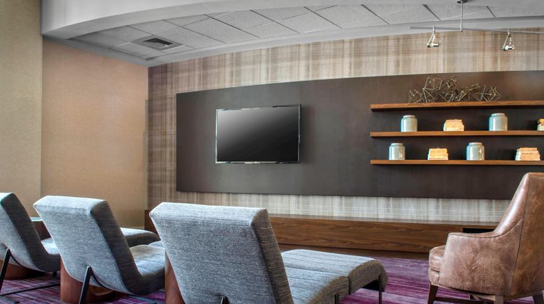 <b>Courtyard by Marriott Newark Elizabeth Lobby</b>. Images powered by <a href="https://www.leonardoworldwide.com/" title="Leonardo Worldwide" target="_blank">Leonardo</a>.