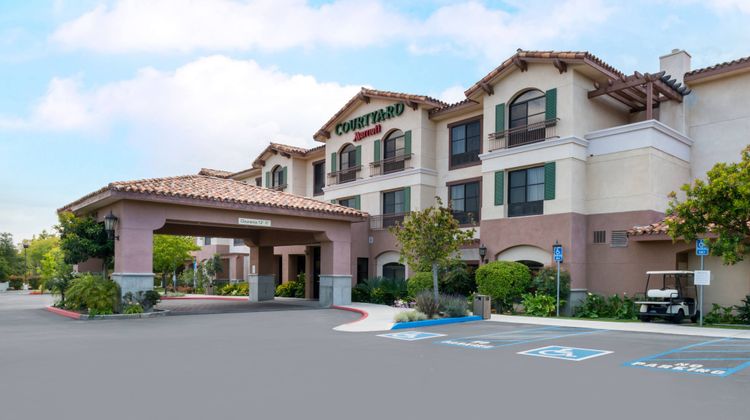 Courtyard Thousand Oaks Ventura County Exterior