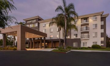 Courtyard Ventura Simi Valley