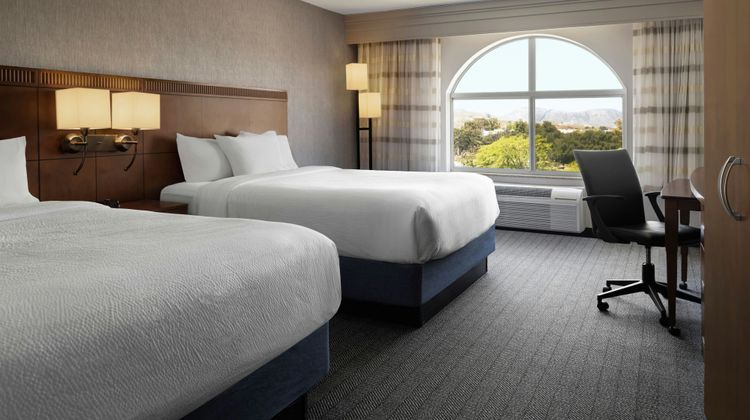 Courtyard Ventura Simi Valley Room