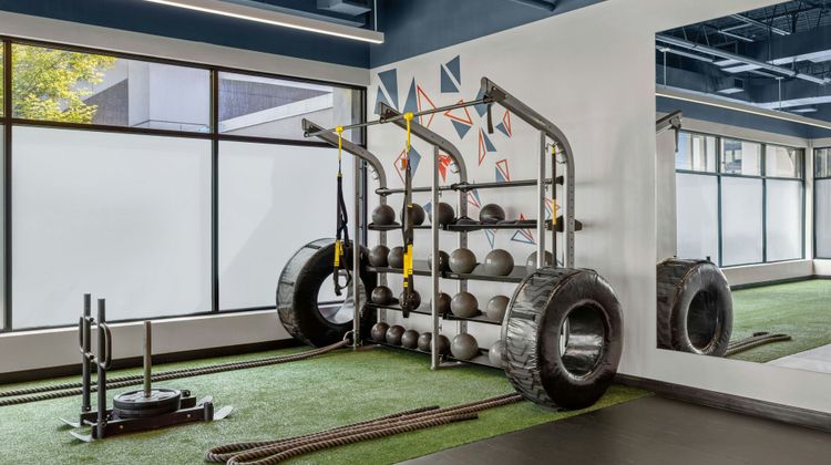Renaissance Newark Airport Hotel Health Club