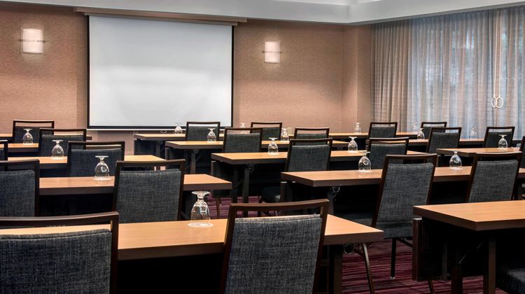 Courtyard Marriott Jersey City Newport Meeting