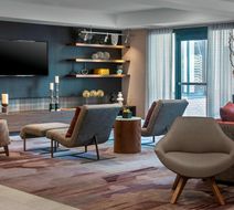 Courtyard Marriott Jersey City Newport Lobby