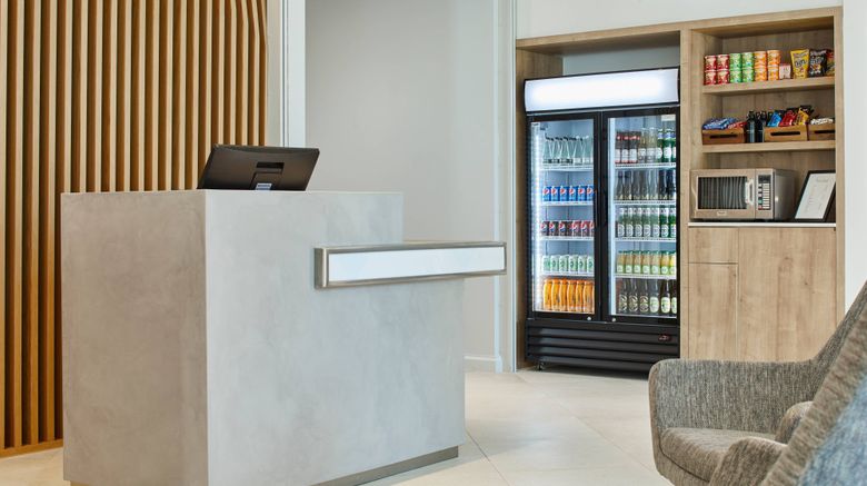 <b>Courtyard by Marriott Oxford City Centre Lobby</b>. Images powered by <a href="https://www.leonardoworldwide.com/" title="Leonardo Worldwide" target="_blank">Leonardo</a>.