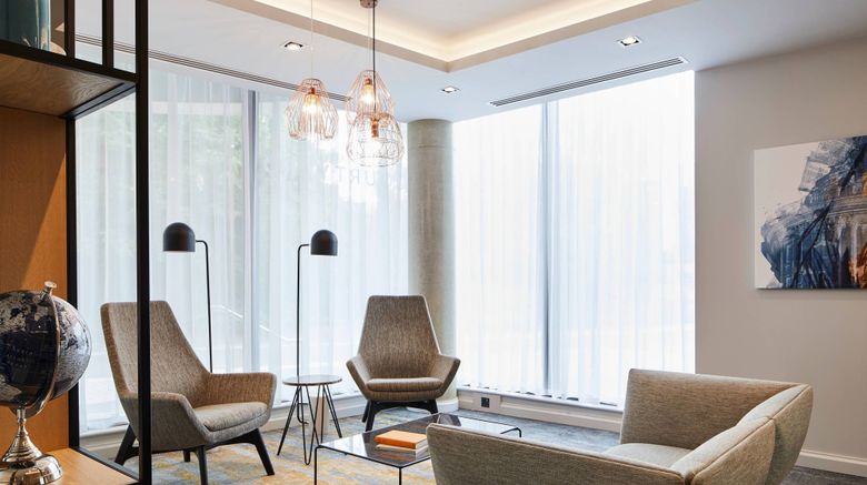 <b>Courtyard by Marriott Oxford City Centre Lobby</b>. Images powered by <a href="https://www.leonardoworldwide.com/" title="Leonardo Worldwide" target="_blank">Leonardo</a>.
