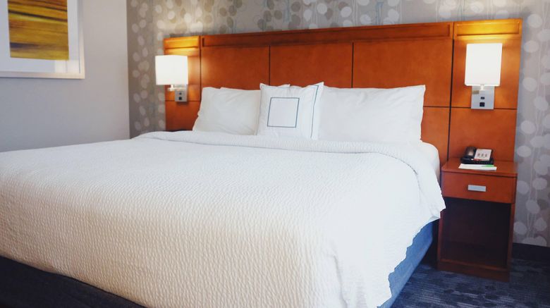 <b>Courtyard by Marriott Owensboro Room</b>. Images powered by <a href="https://www.leonardoworldwide.com/" title="Leonardo Worldwide" target="_blank">Leonardo</a>.