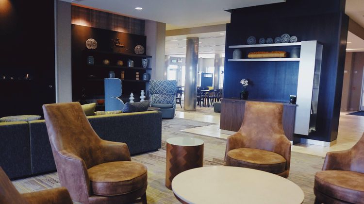 Courtyard by Marriott Owensboro Lobby