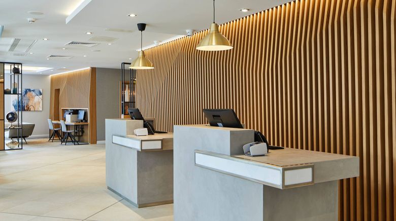 <b>Courtyard by Marriott Oxford City Centre Lobby</b>. Images powered by <a href="https://www.leonardoworldwide.com/" title="Leonardo Worldwide" target="_blank">Leonardo</a>.