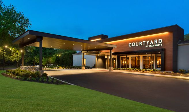 Courtyard by Marriott Lincroft Red Bank Exterior