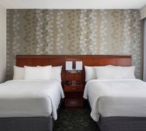 Courtyard by Marriott Lincroft Red Bank Room