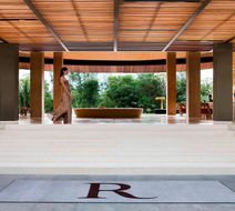 Renaissance Phuket Resort & Spa Lobby