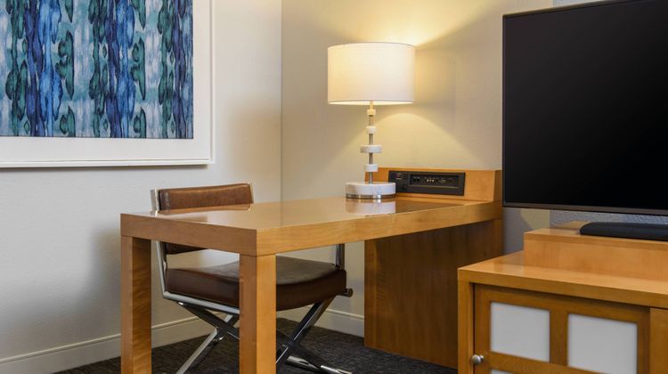Renaissance Palm Springs Hotel Suite