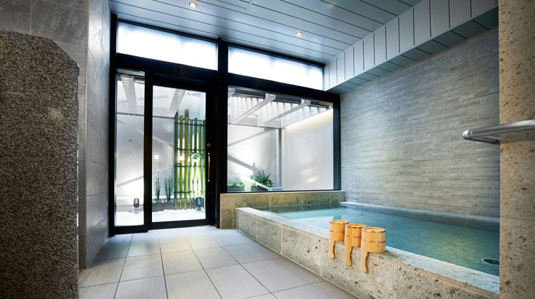 Courtyard by Marriott Osaka Honmachi Spa
