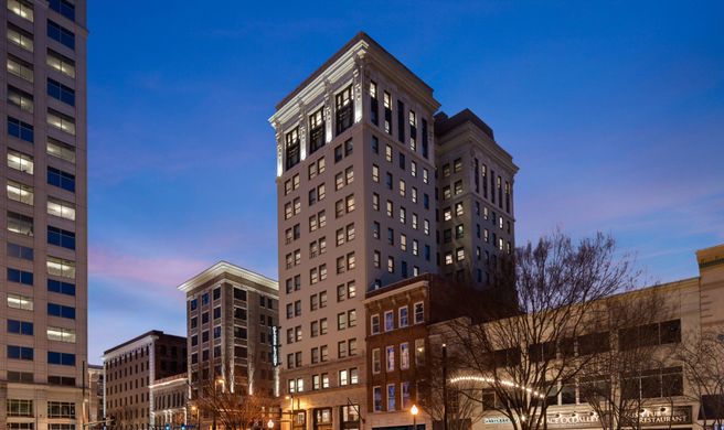 Glass Light Hotel, Autograph Collection Exterior