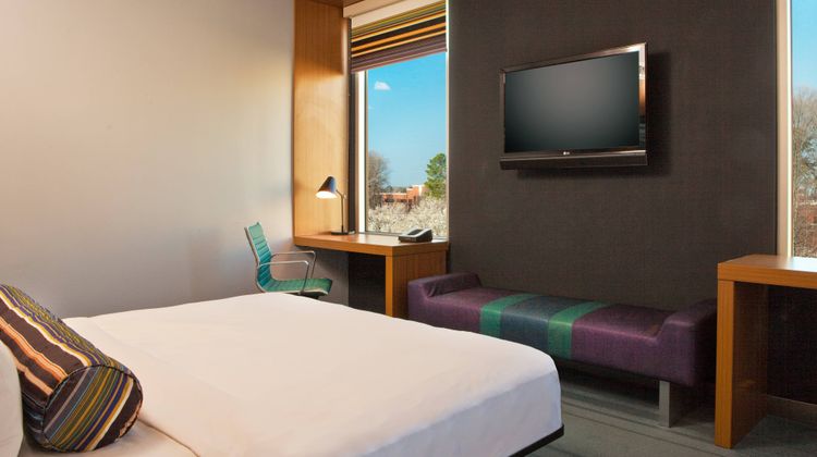 aloft Chesapeake Room