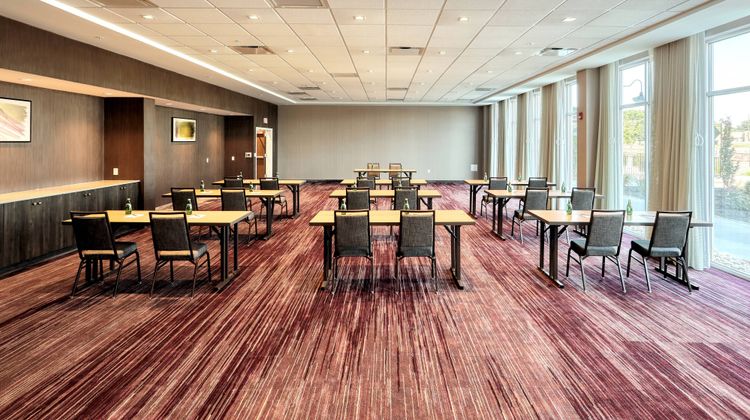 Courtyard By Marriott North Brunswick Meeting