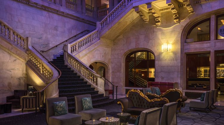 Renaissance Pittsburgh Hotel Lobby