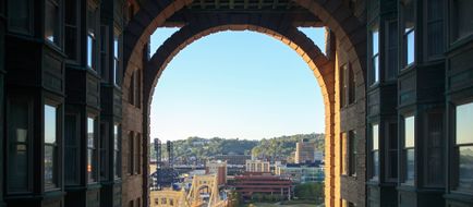 Renaissance Pittsburgh Hotel Exterior