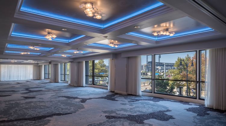 Renaissance Pittsburgh Hotel Meeting