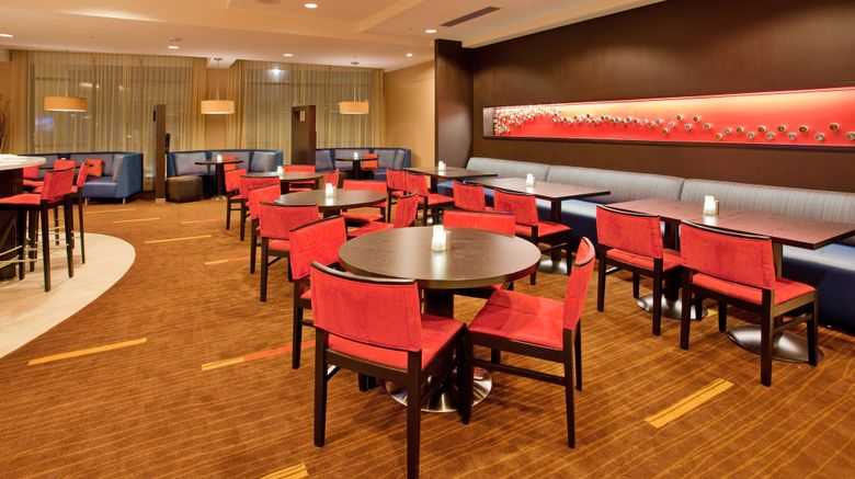 <b>Courtyard Pittsburgh North/CranberryWood Restaurant</b>. Images powered by <a href="https://www.leonardoworldwide.com/" title="Leonardo Worldwide" target="_blank">Leonardo</a>.