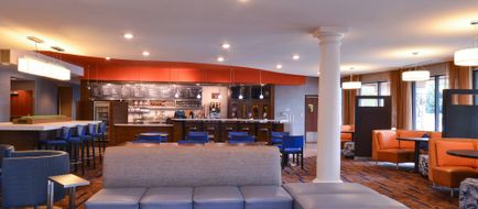 Courtyard Pittsburgh Monroeville Lobby