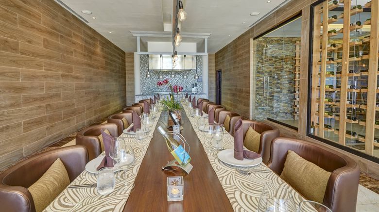 <b>Hideaway at Royalton-Autograph Coll. Restaurant</b>. Images powered by <a href="https://www.leonardoworldwide.com/" title="Leonardo Worldwide" target="_blank">Leonardo</a>.