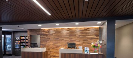 Courtyard by Marriott Russellville Lobby