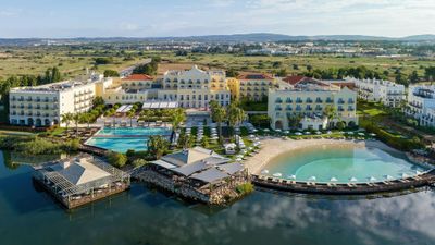 Domes Lake Algarve, Autograh Collection