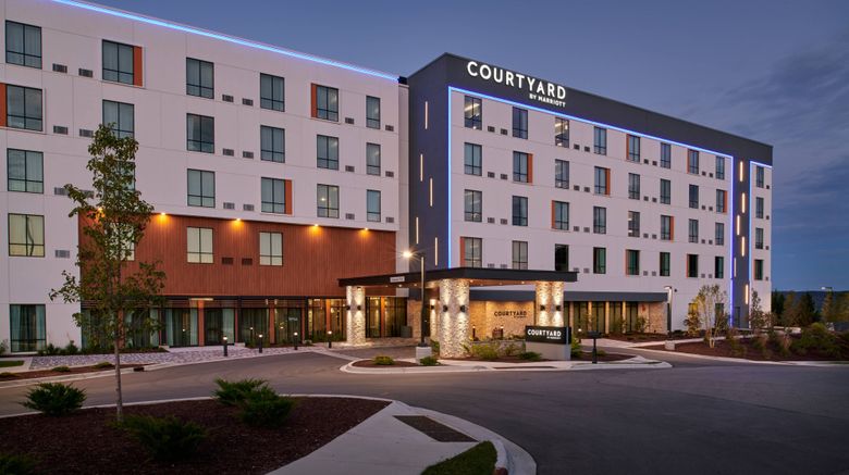 <b>Courtyard Petoskey at Victories Square Exterior</b>. Images powered by <a href="https://www.leonardoworldwide.com/" title="Leonardo Worldwide" target="_blank">Leonardo</a>.