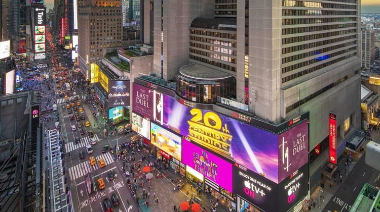 New York Marriott Marquis Exterior
