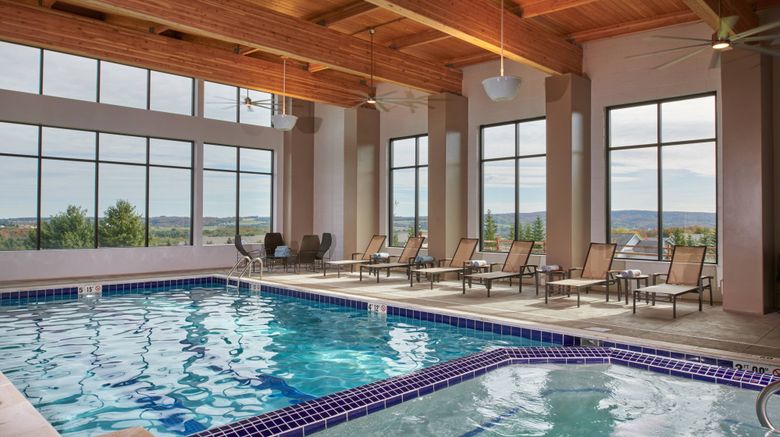 <b>Courtyard Petoskey at Victories Square Pool</b>. Images powered by <a href="https://www.leonardoworldwide.com/" title="Leonardo Worldwide" target="_blank">Leonardo</a>.