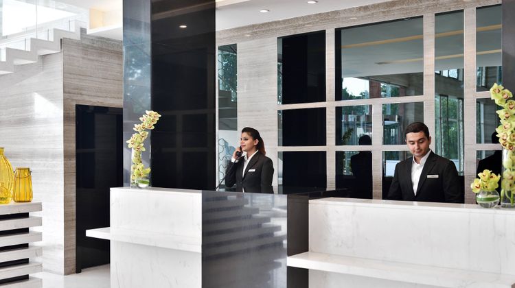 Renaissance Lucknow Hotel Lobby