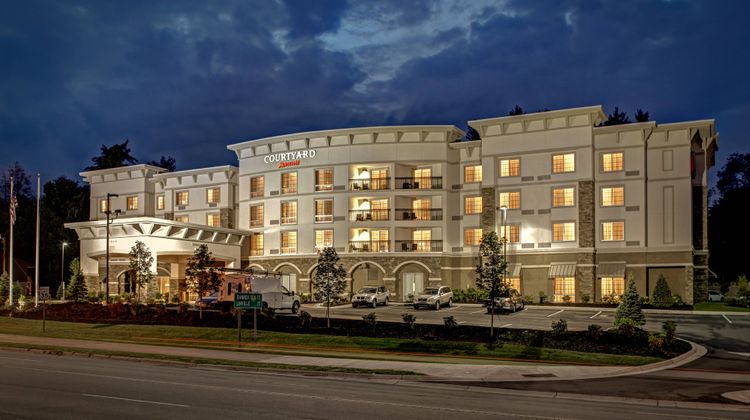 Courtyard by Marriott Boone Exterior
