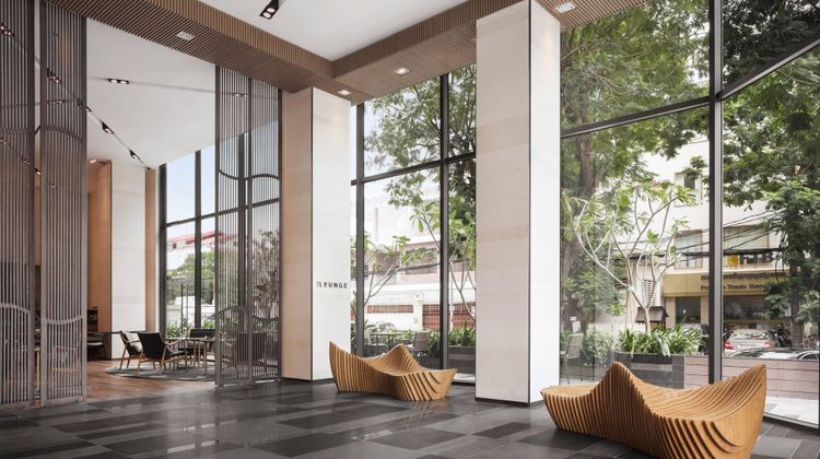Courtyard by Marriott Phnom Penh Lobby