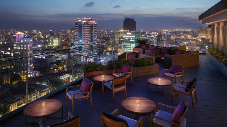 Courtyard by Marriott Phnom Penh Restaurant