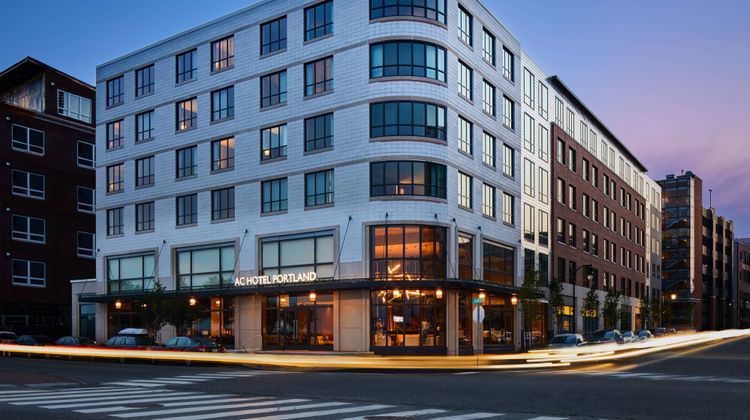 AC Hotel By Marriott Portland Downtown Exterior