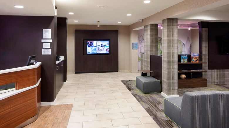 <b>Courtyard by Marriott Pensacola Lobby</b>. Images powered by <a href="https://www.leonardoworldwide.com/" title="Leonardo Worldwide" target="_blank">Leonardo</a>.