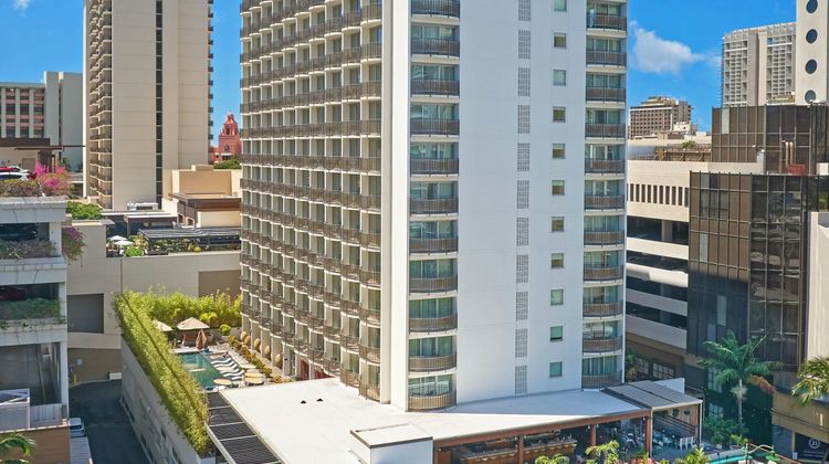 The Laylow Waikiki, Autograph Collection Exterior