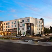 Courtyard Fresno Clovis